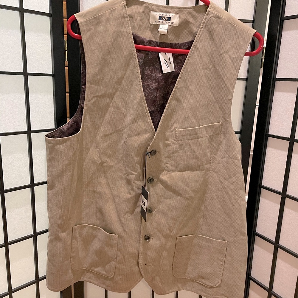 Brand new Men’s wear house Joseph Abboud vest